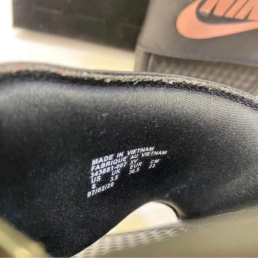 Nike Benassi JDI Slide Sandals Black Rose Gold Logo US 6 Comfort Slides